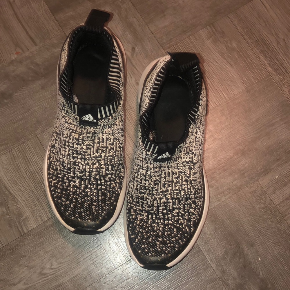 Adidas Sneakers